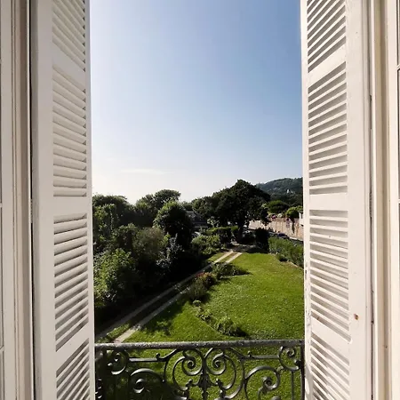 Charme, Lumiere, Jardin Et Sauna! Lägenhet *