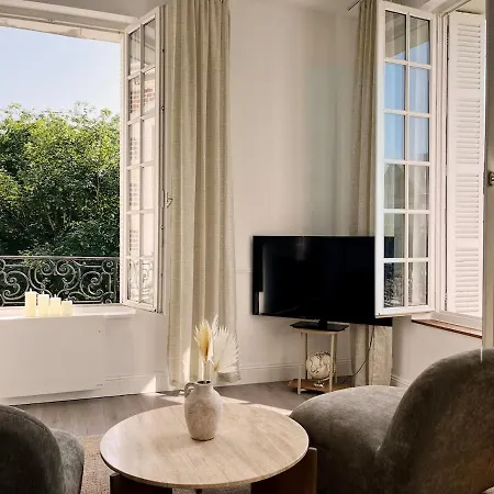 Charme, Lumiere, Jardin Et Sauna! Appartement *