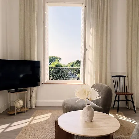 Charme, Lumiere, Jardin Et Sauna! Appartement Étretat