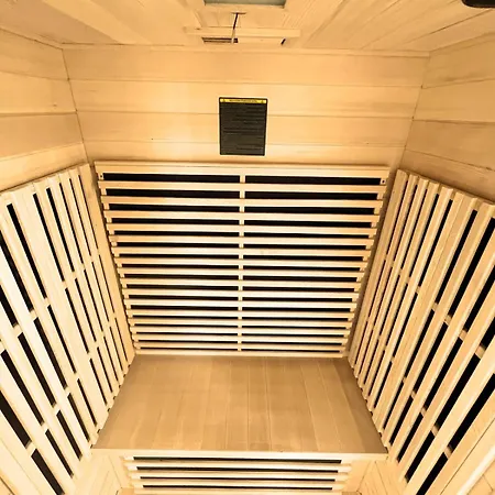 Charme, Lumiere, Jardin Et Sauna! *