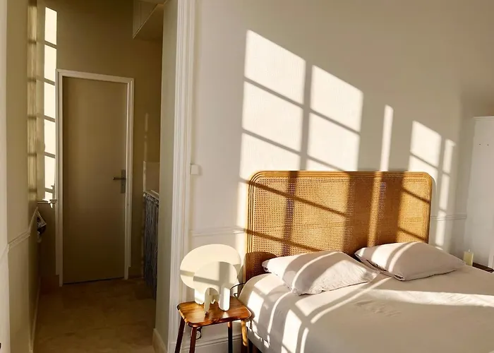 شقة Charme, Lumiere, Jardin Et Sauna! إتريتا